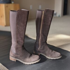 Ariat Sutton Boot, Size 8.5 / 39, Chocolate Brown Suede, Riding Style Boot